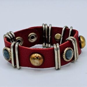 King Star Cuff Bracelet Red Leather Vintage Midnight Gem Gold Tone Button Accent
